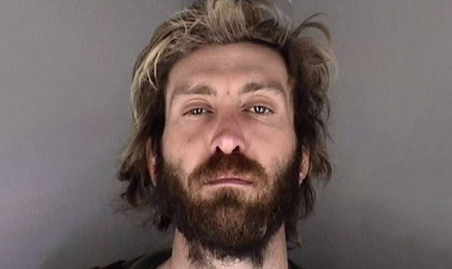 31-year-old-man-charged-with-aggravated-battery-aggravated-burglary