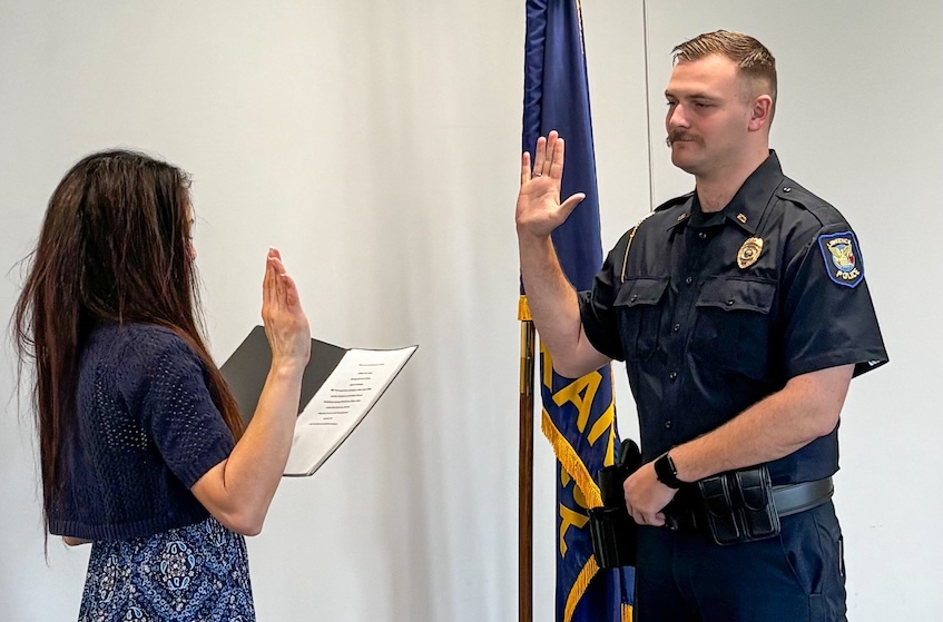 New officer sworn in with Lawrence Police Department